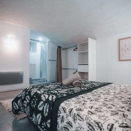 Appartement Neuf Et Moderne Dans Le Centre Ville Баньоль-сюр-Сез Экстерьер фото