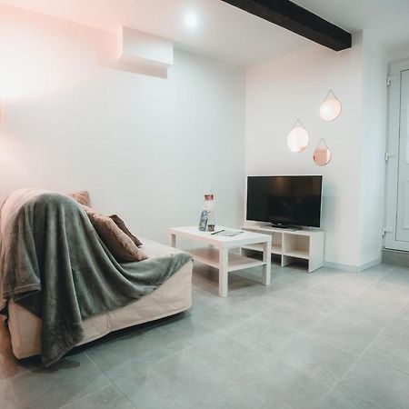 Appartement Neuf Et Moderne Dans Le Centre Ville Баньоль-сюр-Сез Экстерьер фото