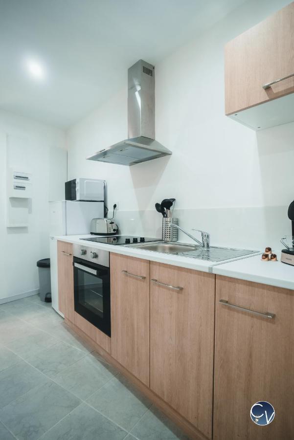 Appartement Neuf Et Moderne Dans Le Centre Ville Баньоль-сюр-Сез Экстерьер фото