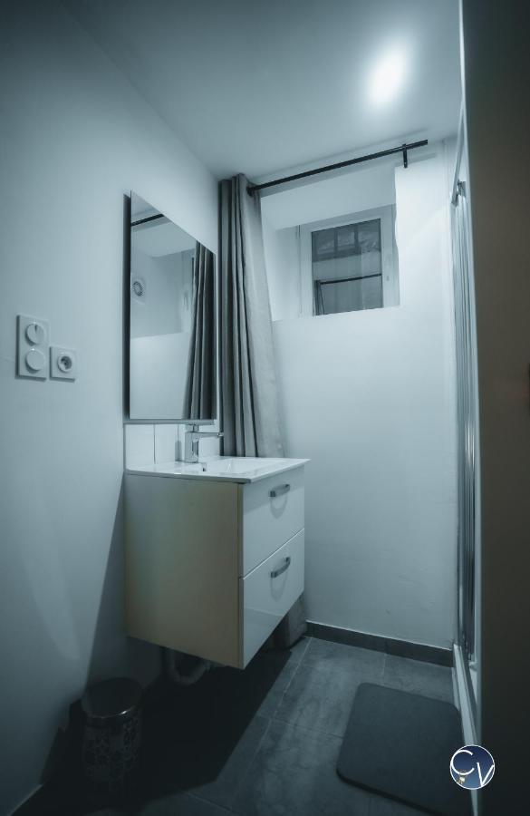 Appartement Neuf Et Moderne Dans Le Centre Ville Баньоль-сюр-Сез Экстерьер фото